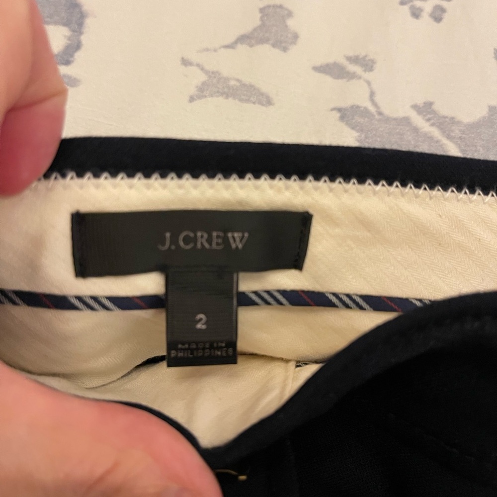 Like New J.Crew Navy Kick Crop Pants